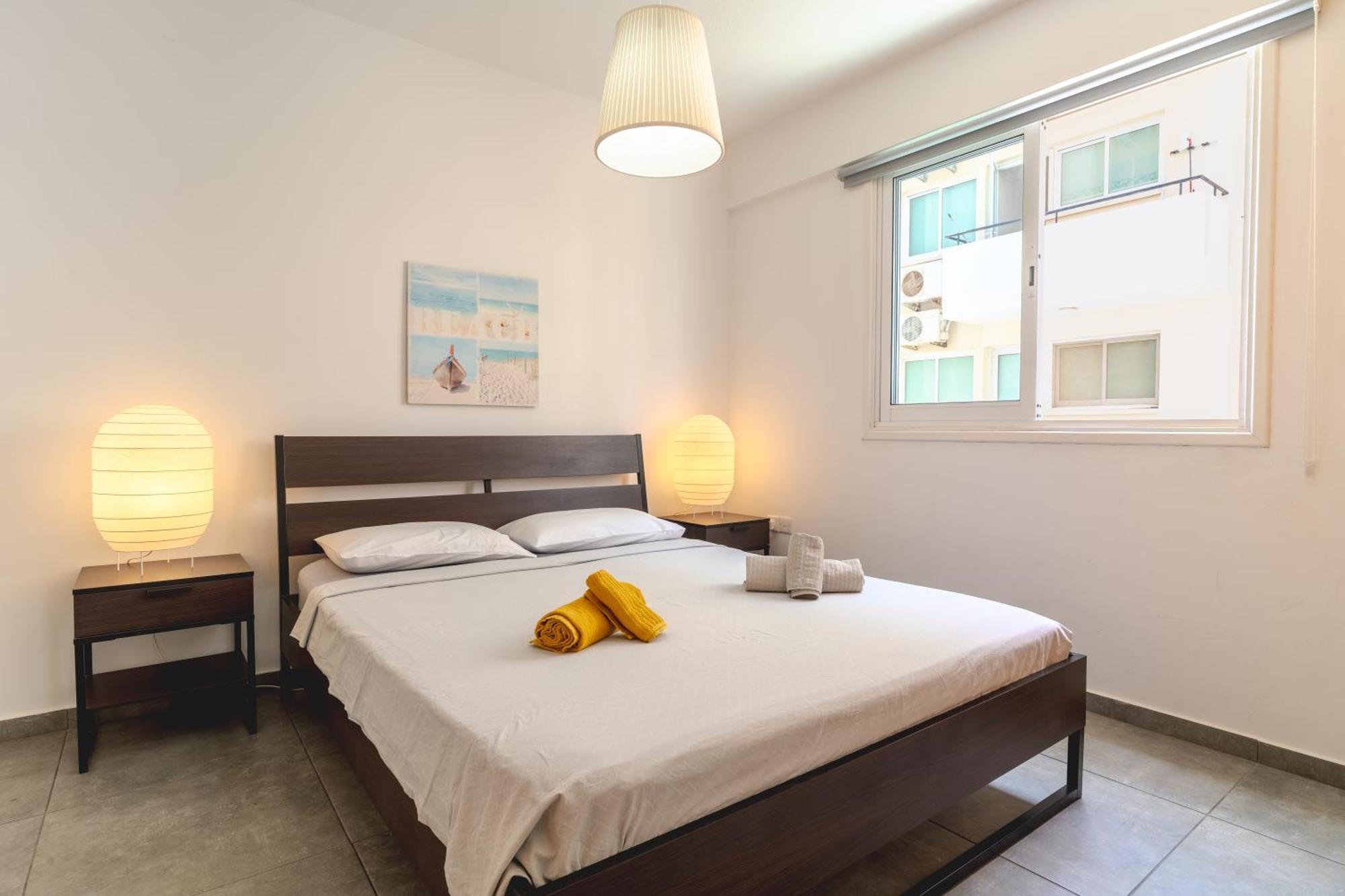 Appartamento Kave Blue Mackenzie 1 Bdr Flat Larnaca Esterno foto